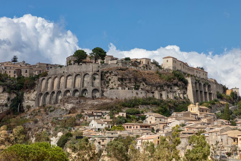 Gerace: il borgo incantato della Calabria